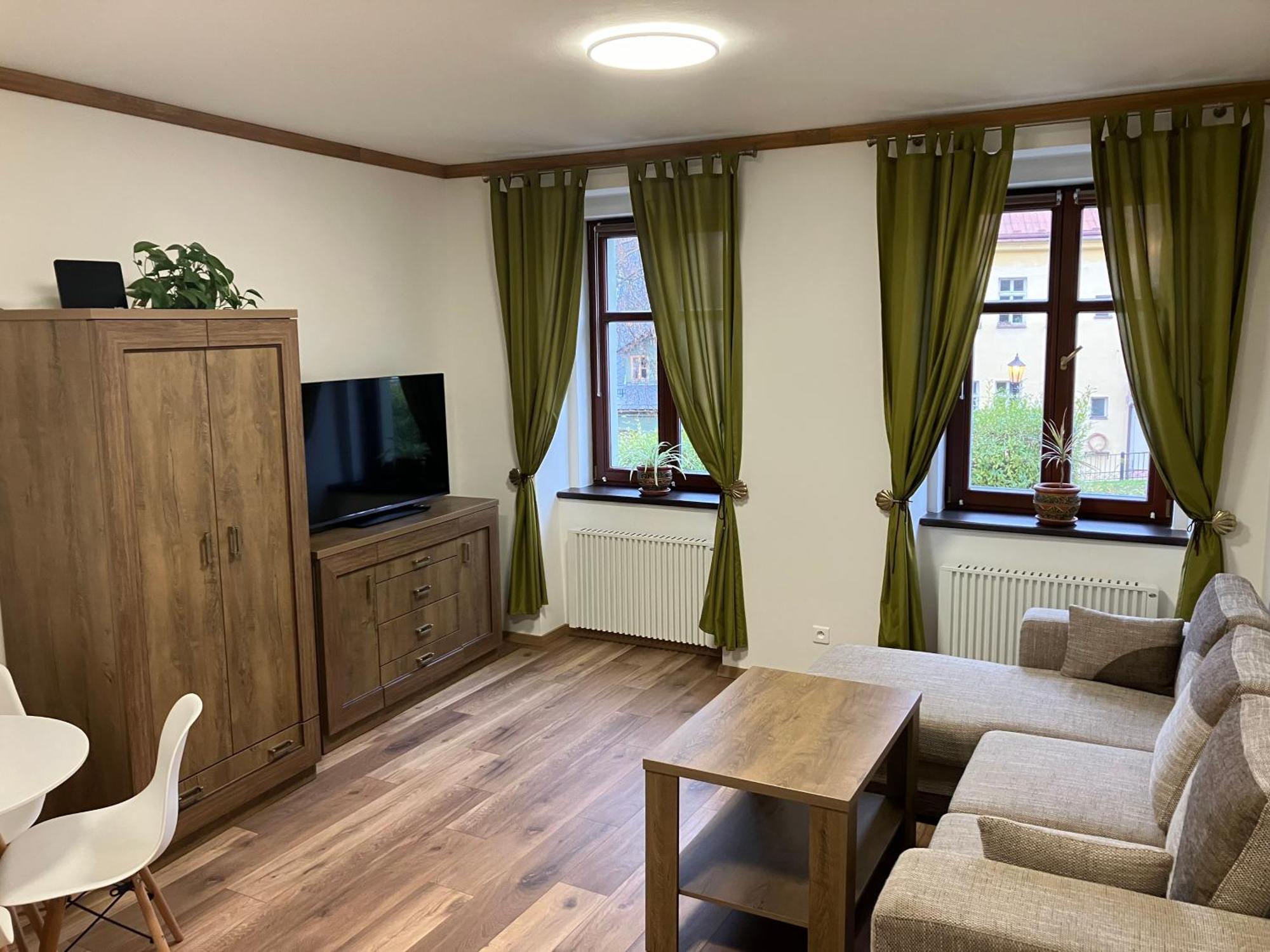 Egrensis Apartments Локет Екстер'єр фото