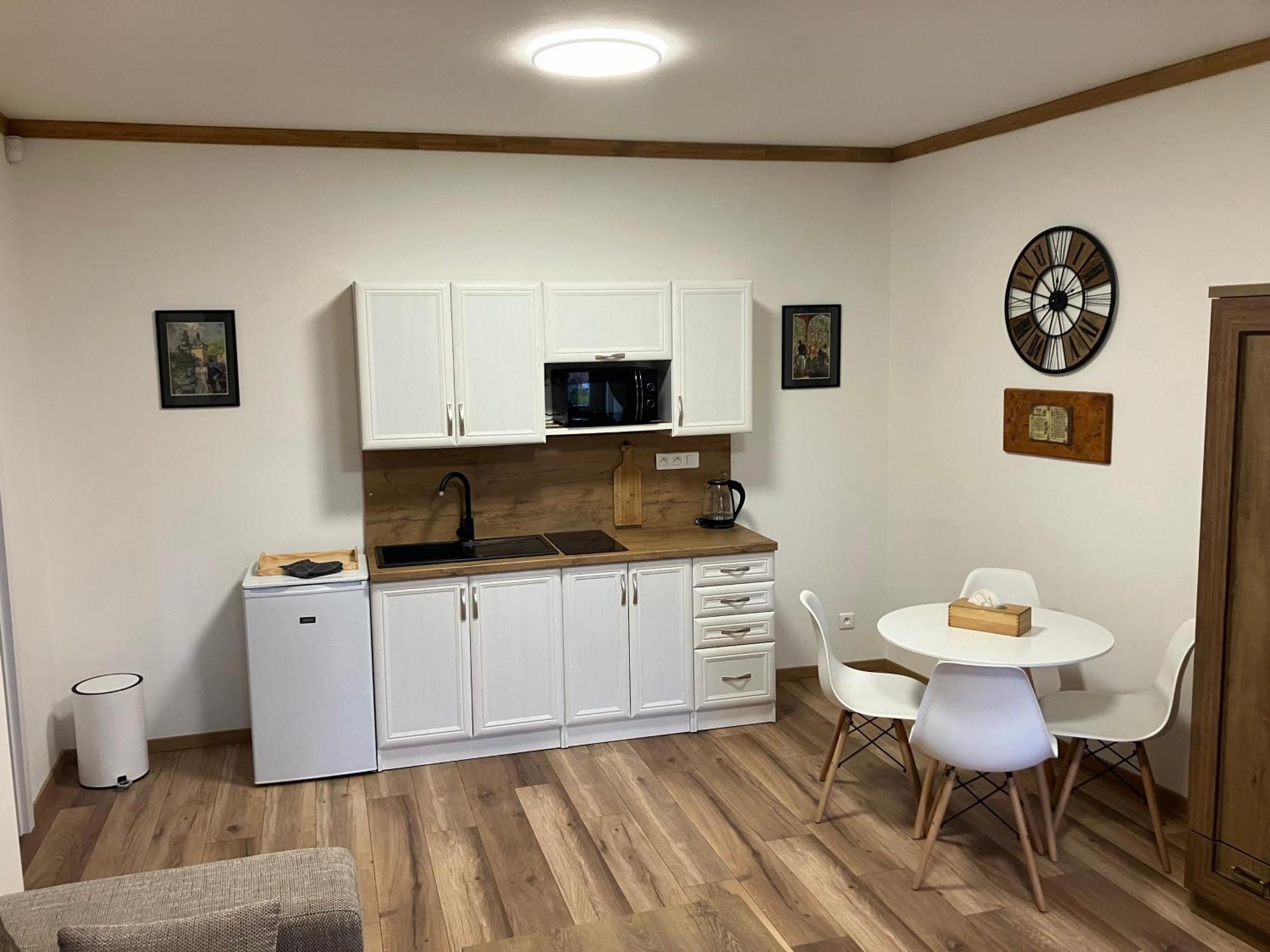 Egrensis Apartments Локет Екстер'єр фото